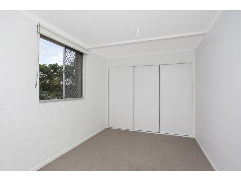 228 Bayview Street, Runaway Bay QLD 4216