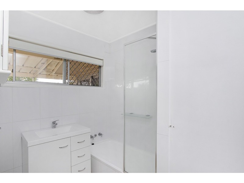 228 Bayview Street, Runaway Bay QLD 4216