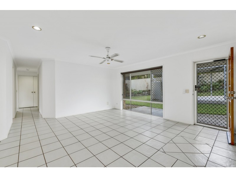 3 Lark Court, Carrara QLD 4211