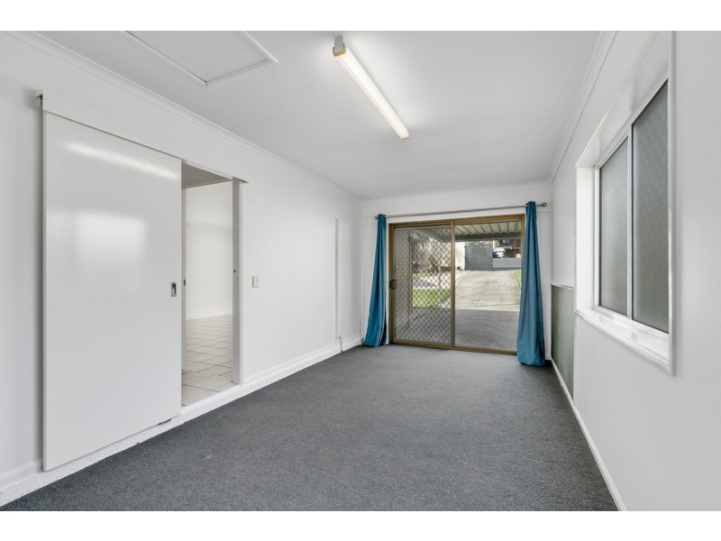 3 Lark Court, Carrara QLD 4211