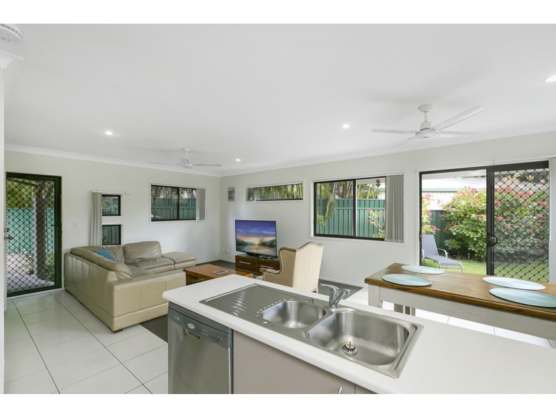 2/72 Nerang River Drive, Nerang QLD 4211