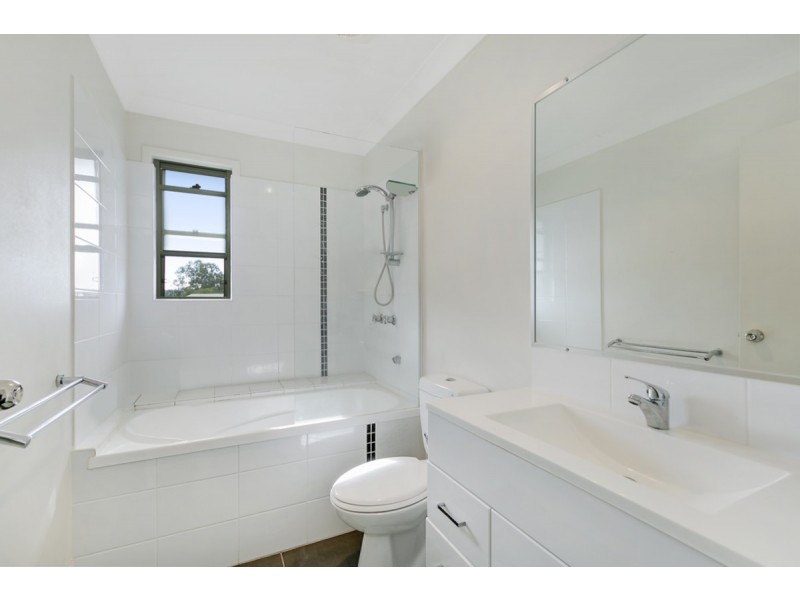 2/72 Nerang River Drive, Nerang QLD 4211