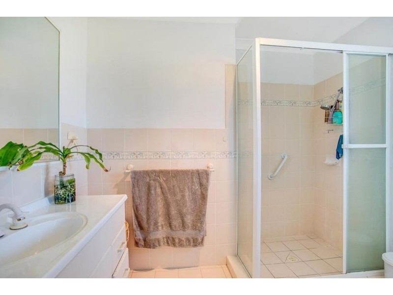 15/2 Weedons Road, Nerang QLD 4211