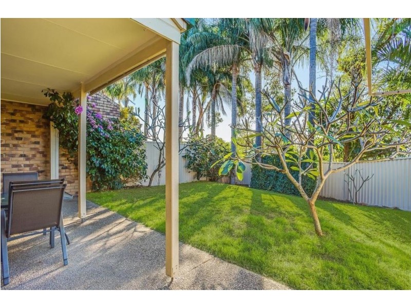 15/2 Weedons Road, Nerang QLD 4211