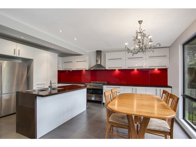 31B Ben Lomond Drive, Highland Park QLD 4211