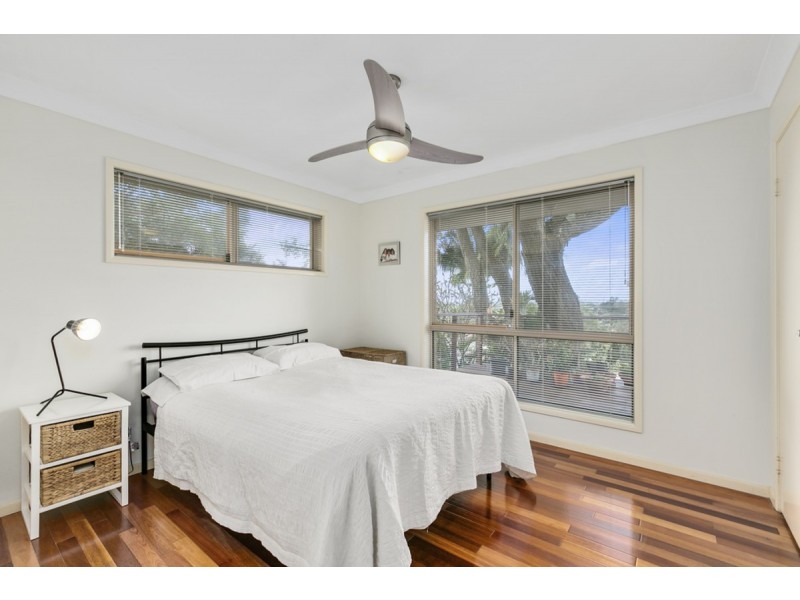 1/106 Explorers Way, Highland Park QLD 4211