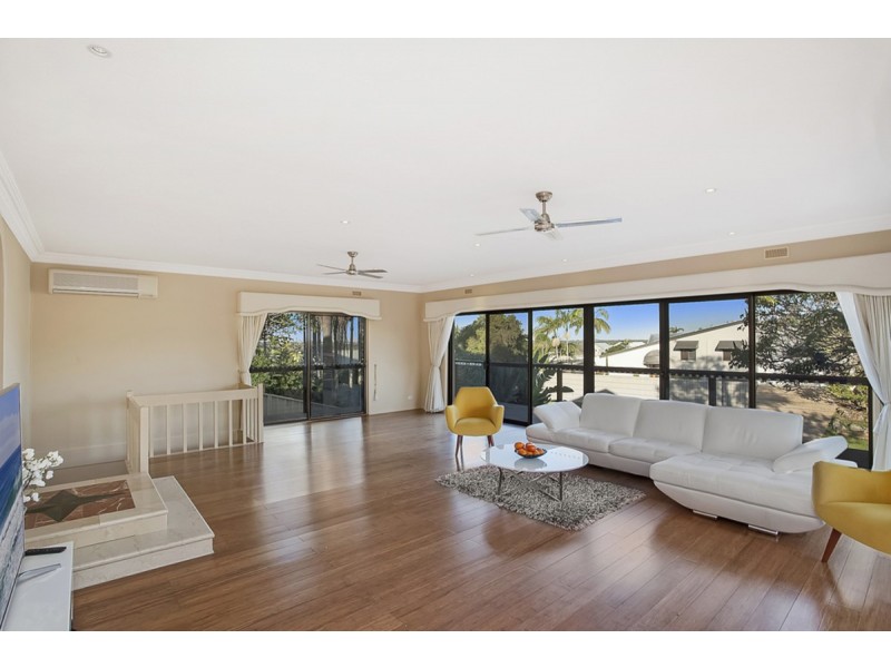 14 Ivy Street, Carrara QLD 4211