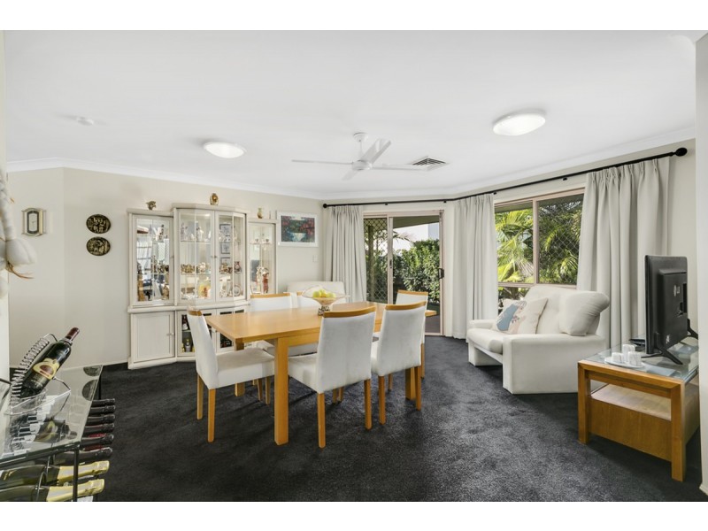 20 Royal Court, Ashmore QLD 4214