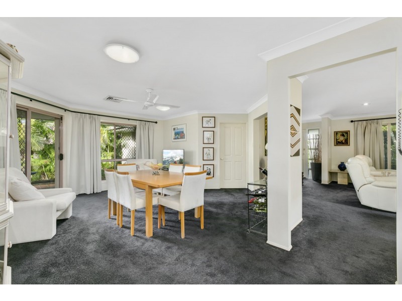 20 Royal Court, Ashmore QLD 4214