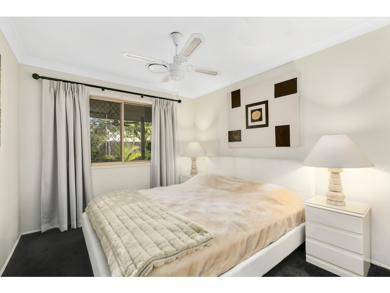 20 Royal Court, Ashmore QLD 4214