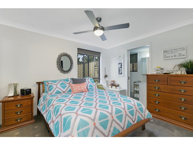 5 Verdant Place, Carrara QLD 4211