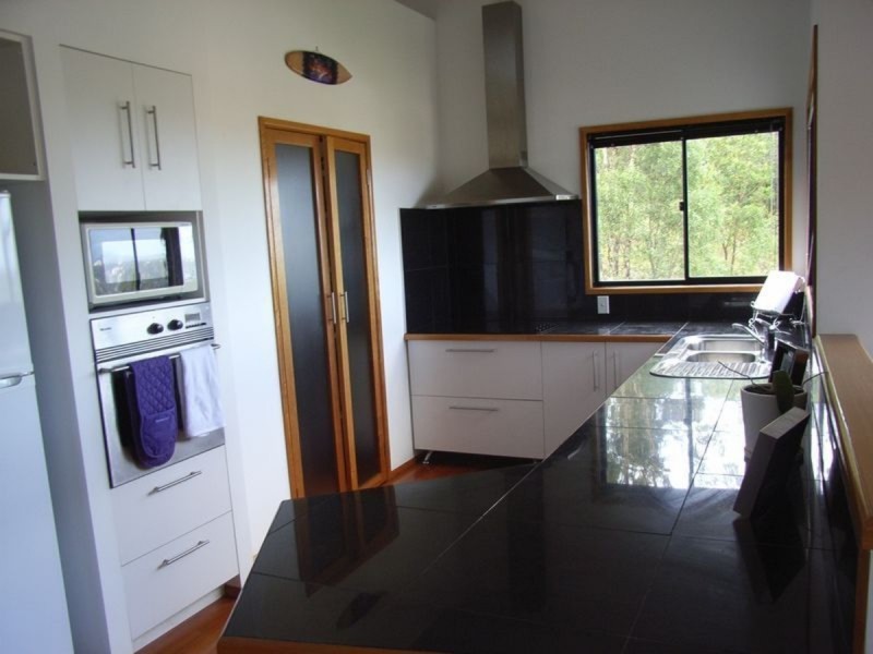 11 Moroccan Street, Highland Park QLD 4211