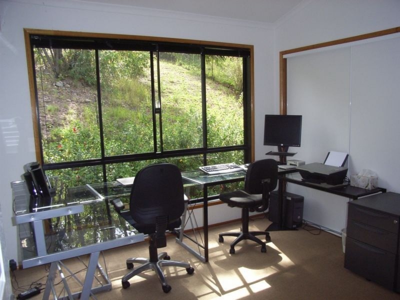 11 Moroccan Street, Highland Park QLD 4211