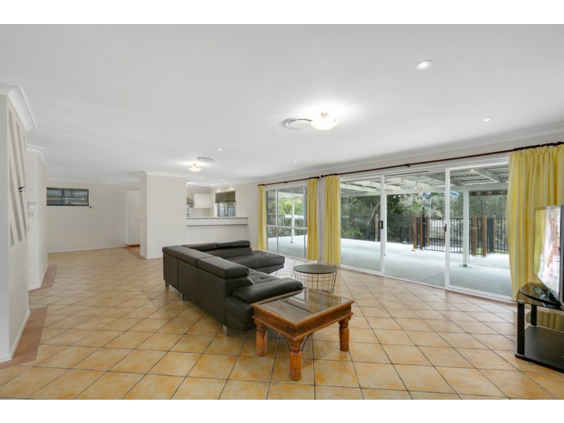97 Hickey Way, Carrara QLD 4211