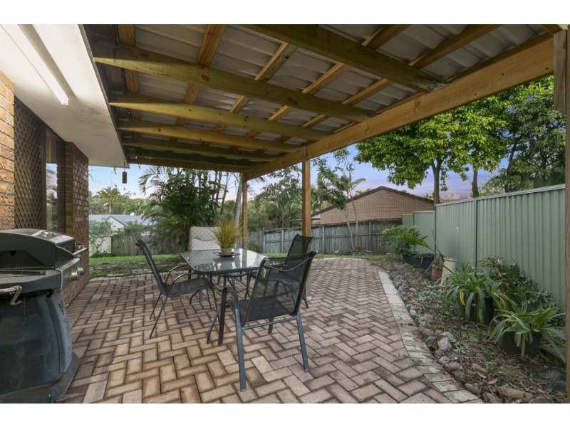 2/9 Botanical Drive, Labrador QLD 4215