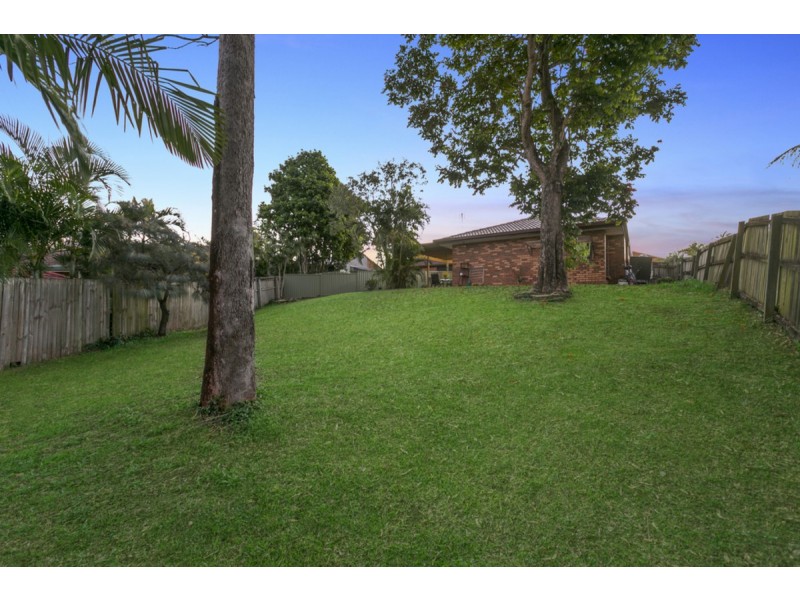 2/9 Botanical Drive, Labrador QLD 4215