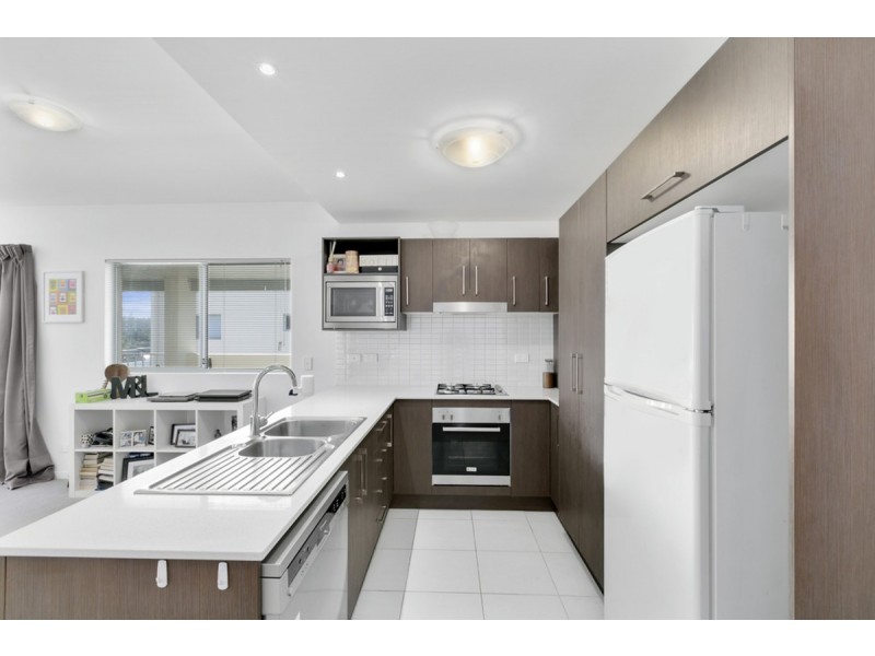 73/1 Boulton Drive, Nerang QLD 4211