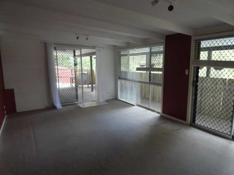 53 Yarrayne Road, Nerang QLD 4211
