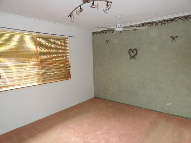 53 Yarrayne Road, Nerang QLD 4211