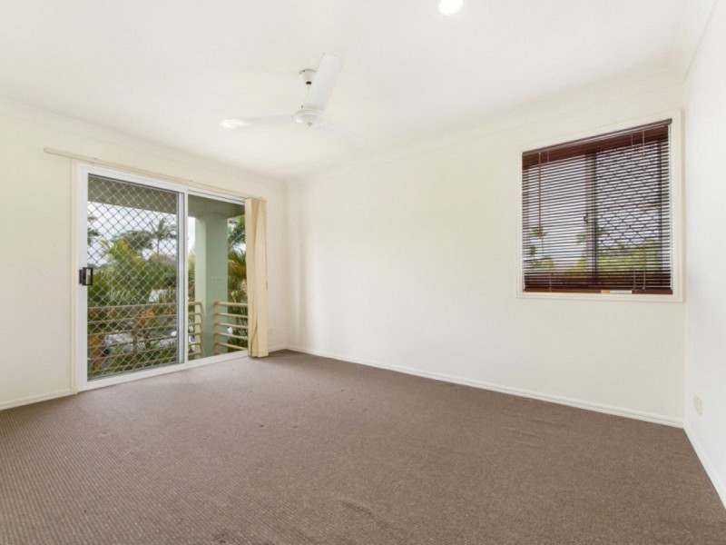 203/215 Cottesloe Drive, Mermaid Waters QLD 4218