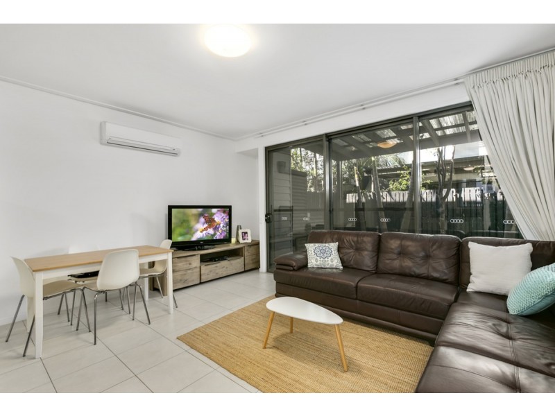4/2 The Gardenway, Robina QLD 4226