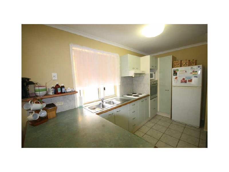77 Oakdale Avenue, Nerang QLD 4211