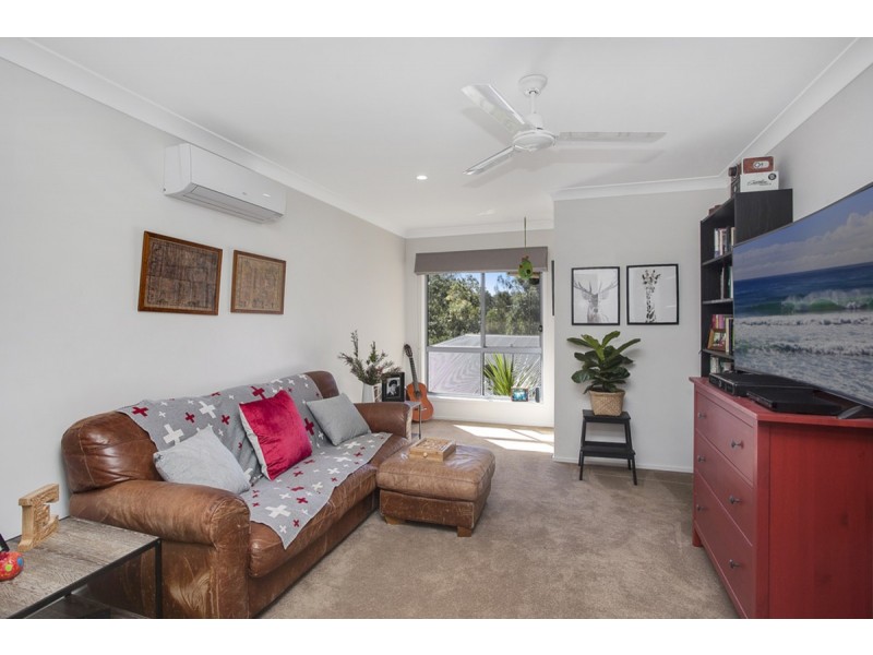 12 Button Quail Court, Gilston QLD 4211