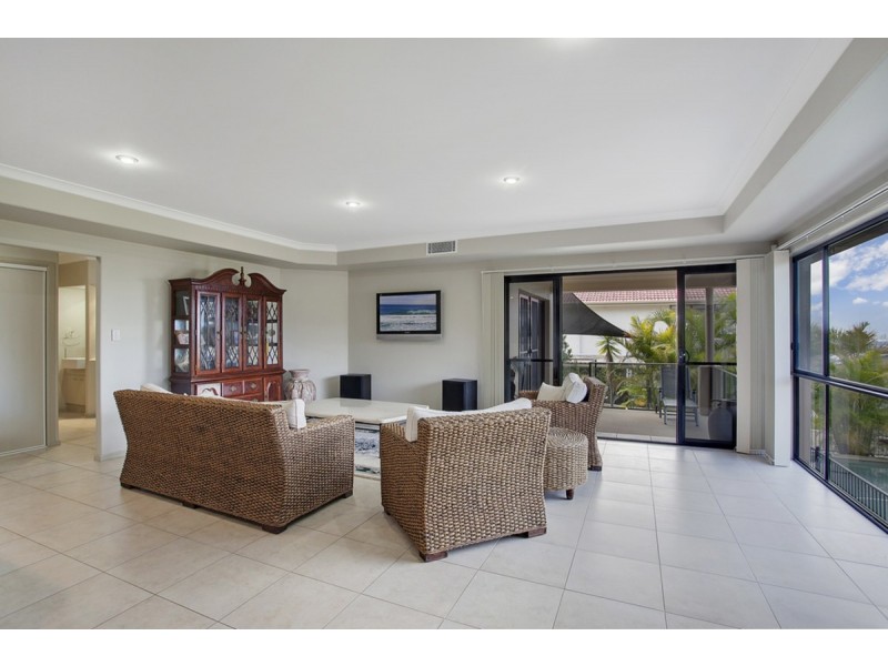 1 Chevron Rise, Highland Park QLD 4211