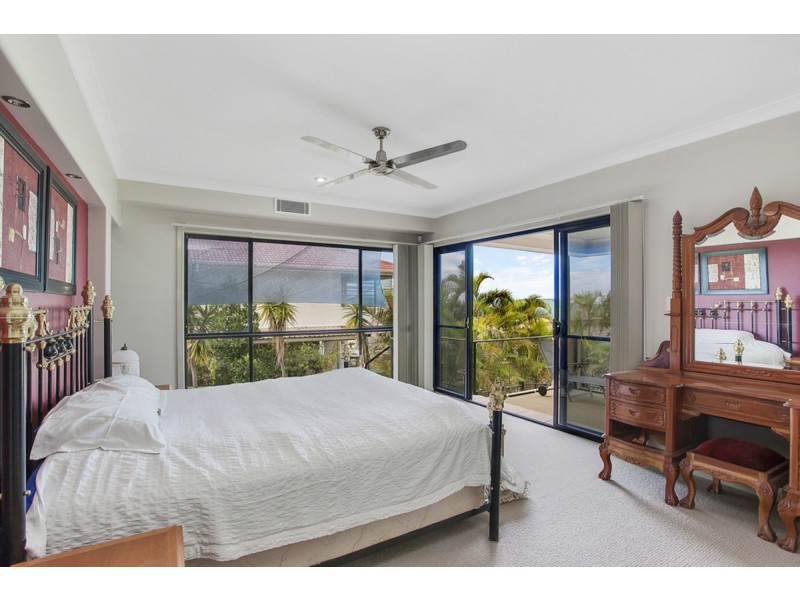 1 Chevron Rise, Highland Park QLD 4211