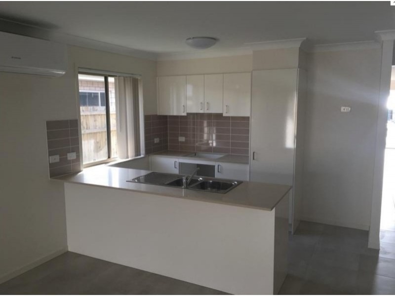 64 Dixon Drive, Pimpama QLD 4209