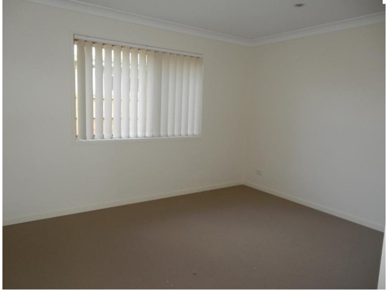 64 Dixon Drive, Pimpama QLD 4209