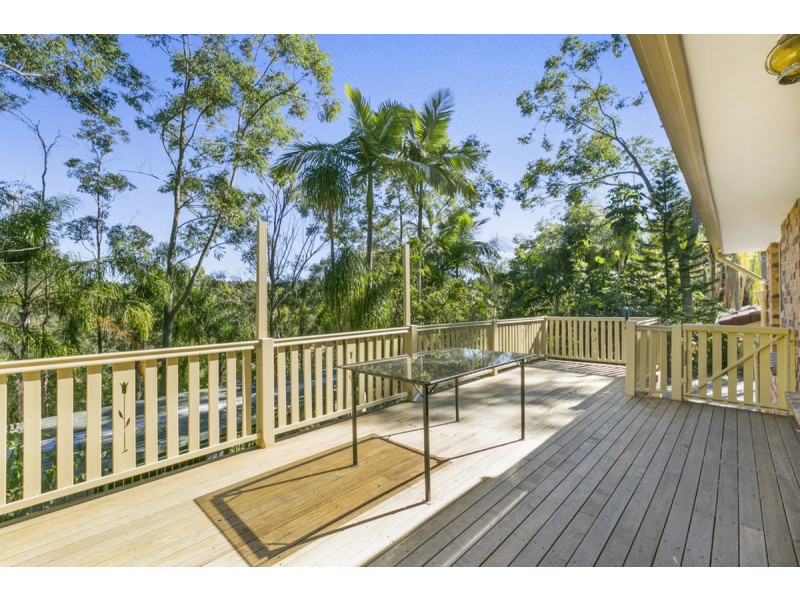 9 Design Place, Highland Park QLD 4211