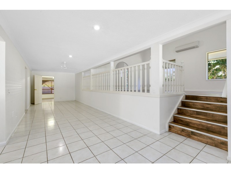 69 Nerang River Drive, Nerang QLD 4211