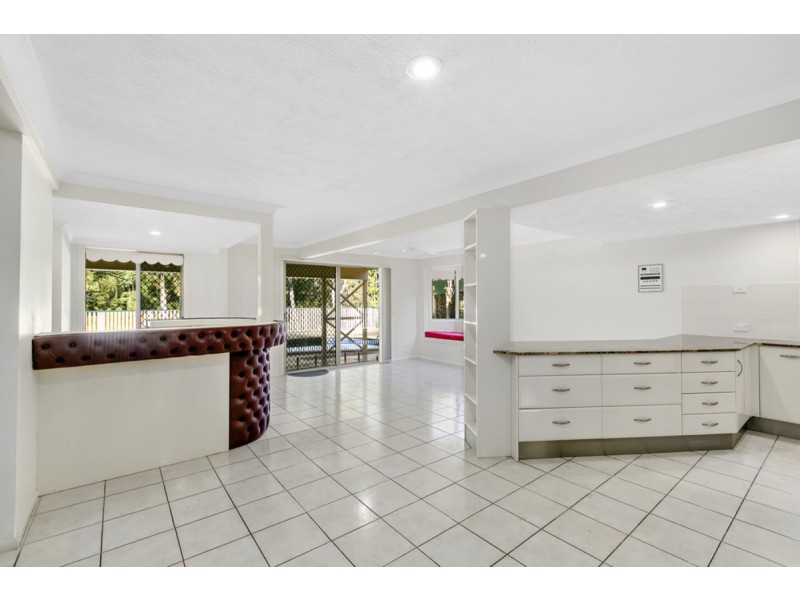 69 Nerang River Drive, Nerang QLD 4211