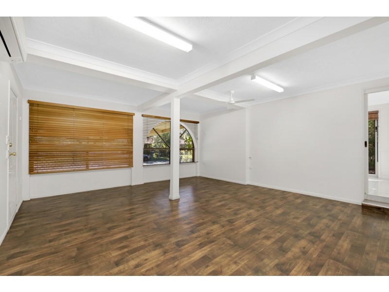 69 Nerang River Drive, Nerang QLD 4211