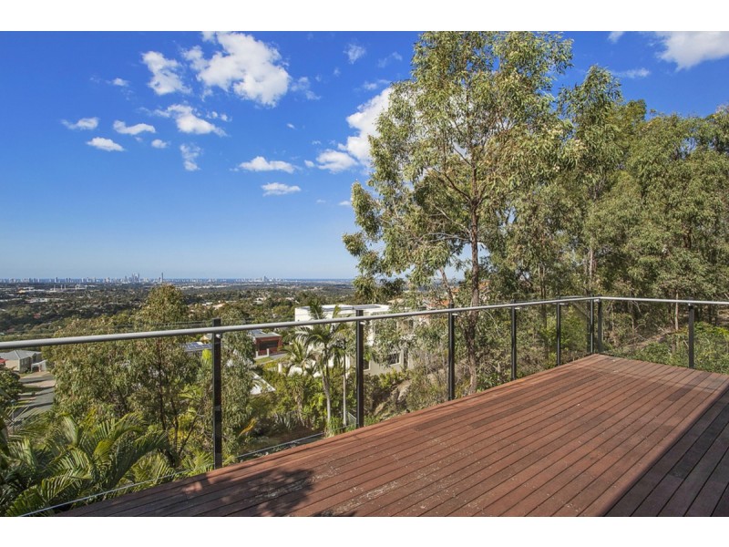 11 Moroccan Street, Highland Park QLD 4211