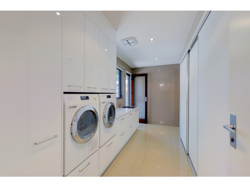 56 Billabirra Crescent, Nerang QLD 4211