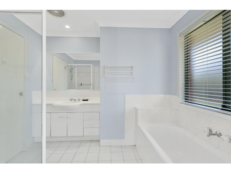 67 Explorers Way, Worongary QLD 4213