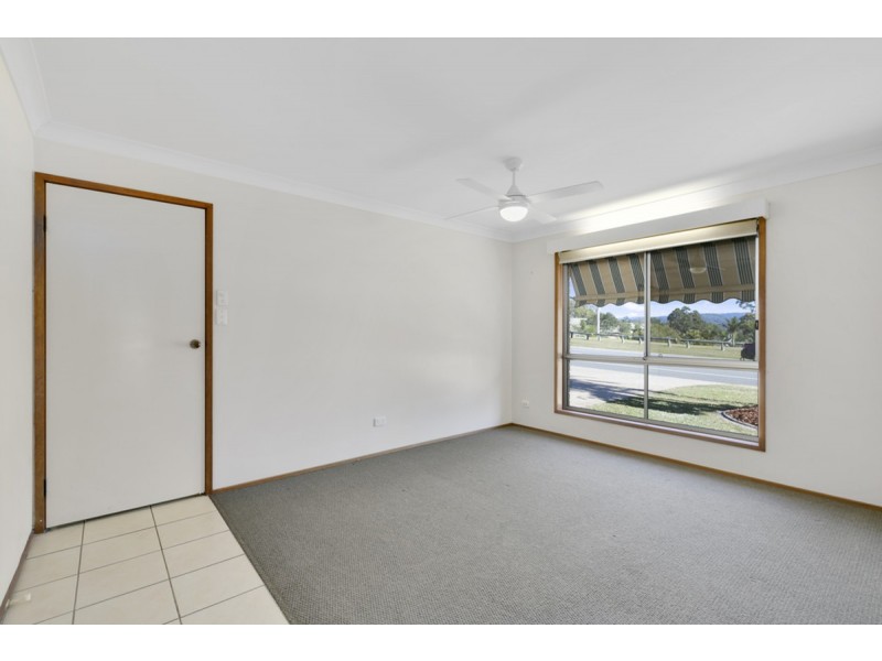 1 Perth Square, Highland Park QLD 4211