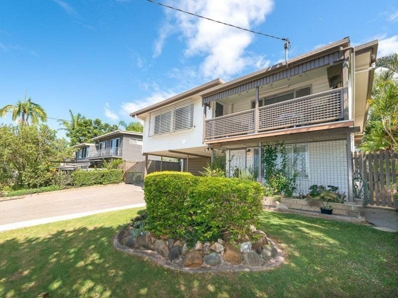 22 Geoffrey Avenue, Southport QLD 4215