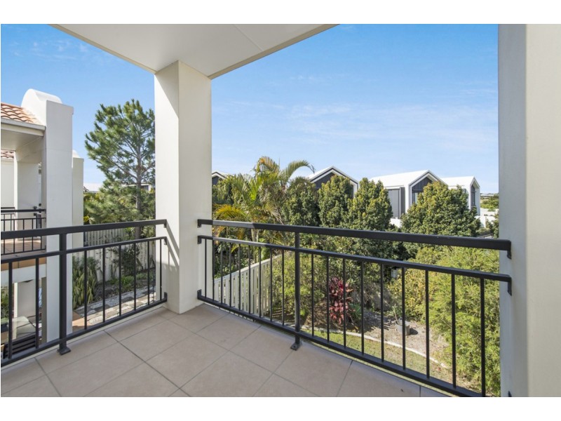 69/60-76 Caseys Road, Hope Island QLD 4212