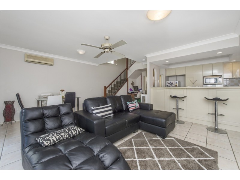 69/60-76 Caseys Road, Hope Island QLD 4212