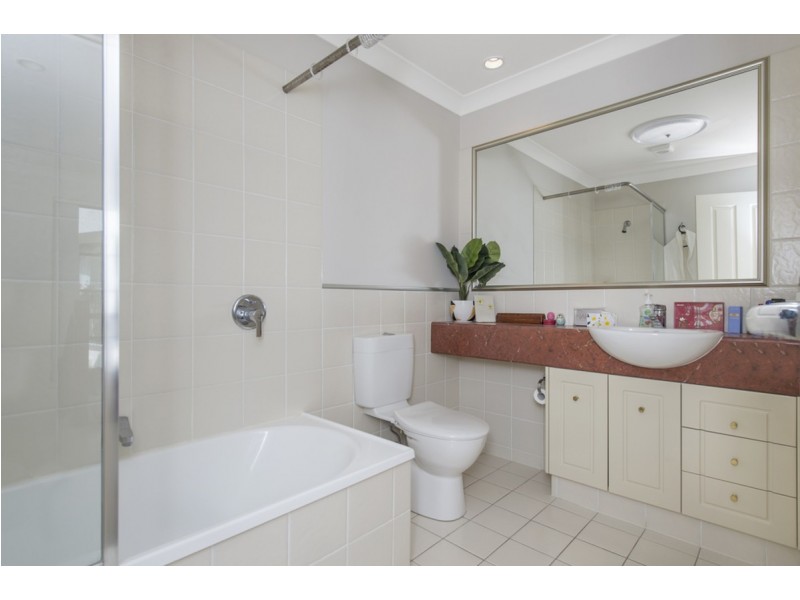 69/60-76 Caseys Road, Hope Island QLD 4212