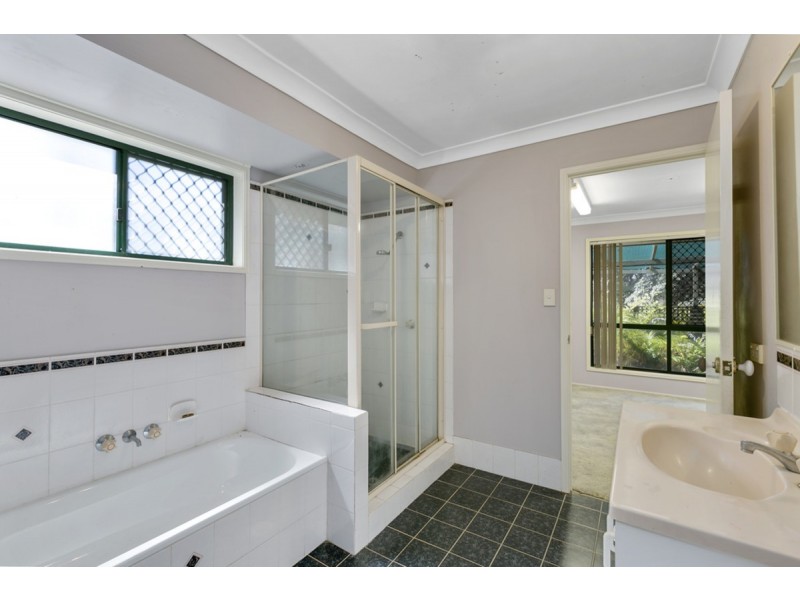 31-35 Akoonah Drive, Beechmont QLD 4211