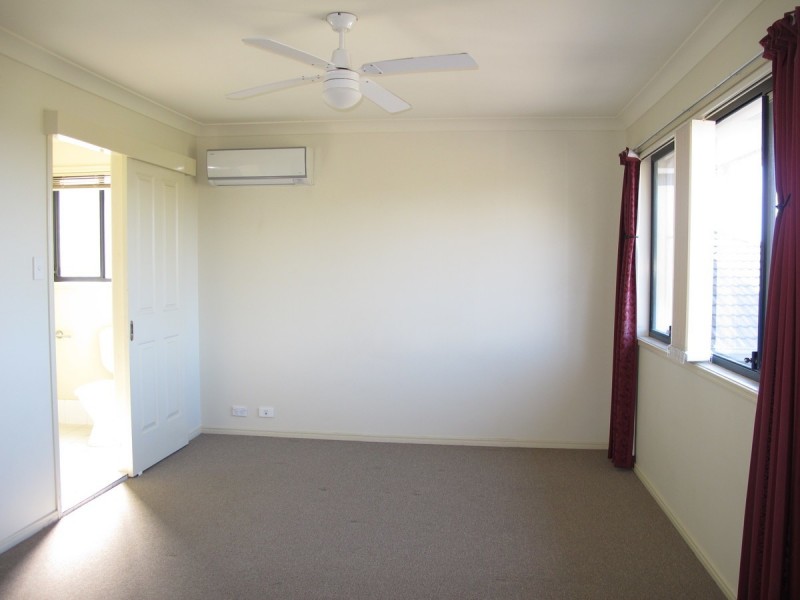 12/20 Paddington Drive, Carrara QLD 4211