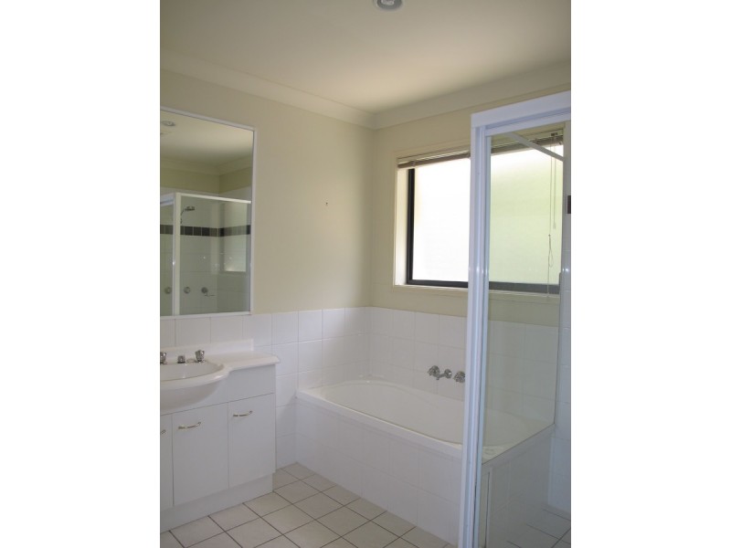 12/20 Paddington Drive, Carrara QLD 4211