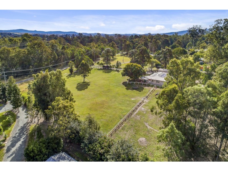 5 Caningera Road, Canungra QLD 4275
