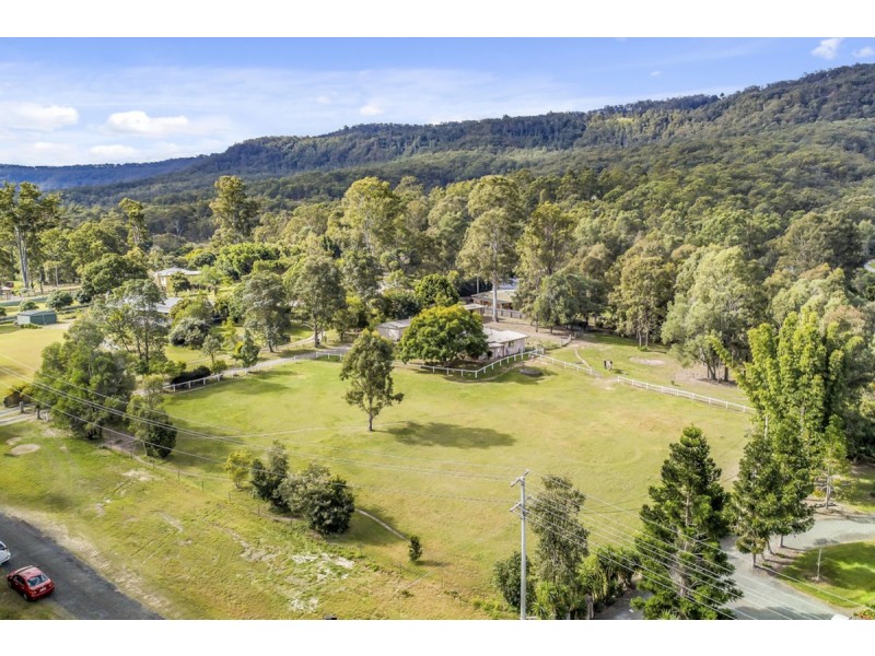 5 Caningera Road, Canungra QLD 4275