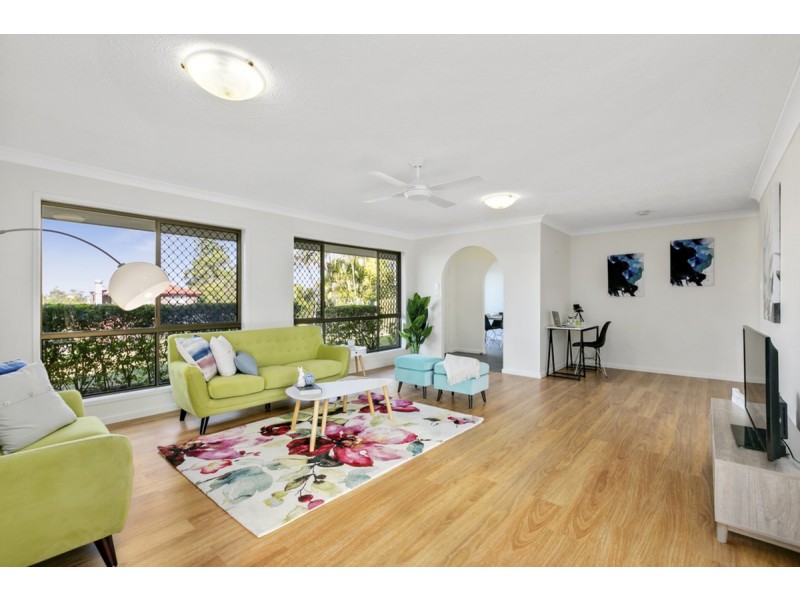 54 Pappas Way, Carrara QLD 4211