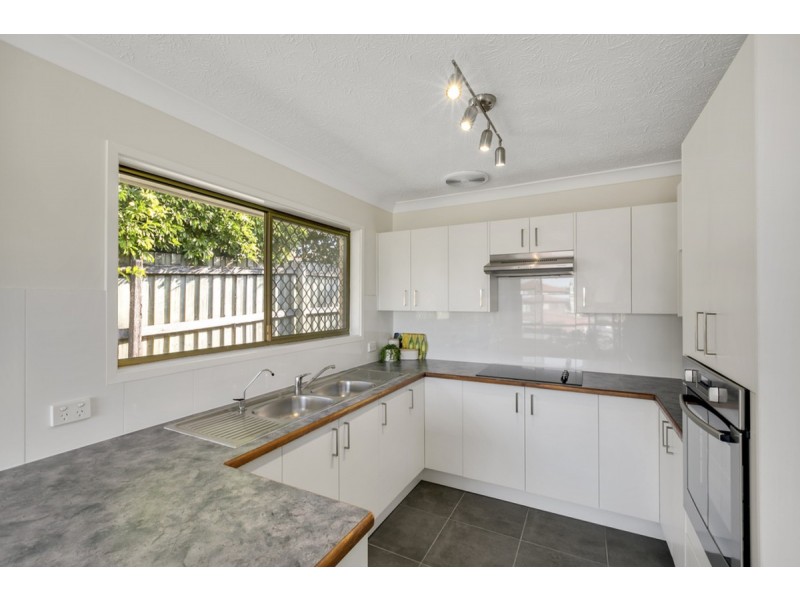 54 Pappas Way, Carrara QLD 4211